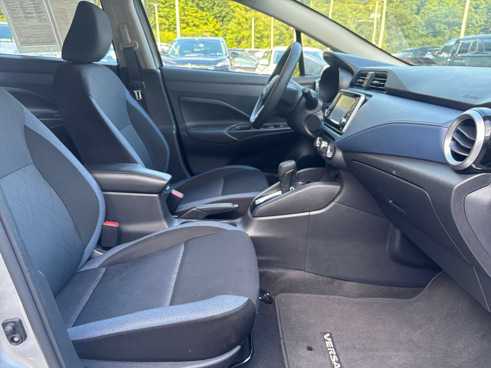 Used 2025 Nissan Versa SV FWD image 24