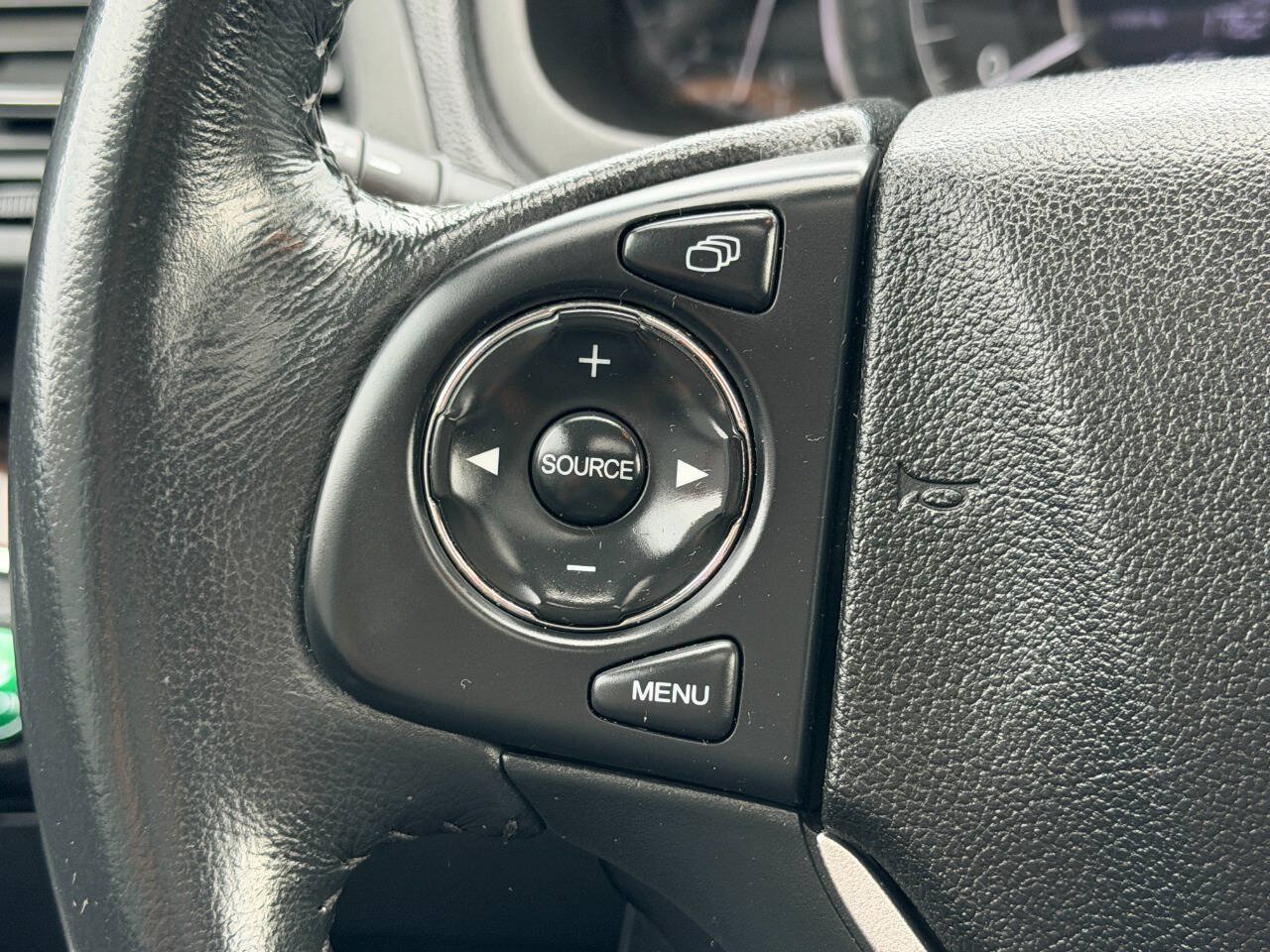 Used 2015 Honda CR-V EX-L image 31