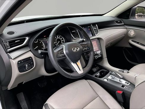 Used 2023 INFINITI QX50 Luxe FWD image 15