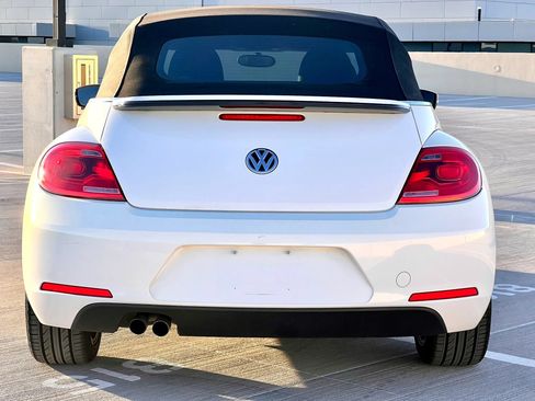 Used 2013 Volkswagen Beetle 2.5 FWD image 12