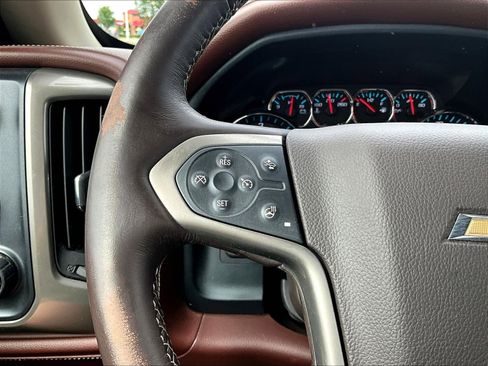 Used 2017 Chevrolet Silverado 1500 High Country AWD/4WD image 11