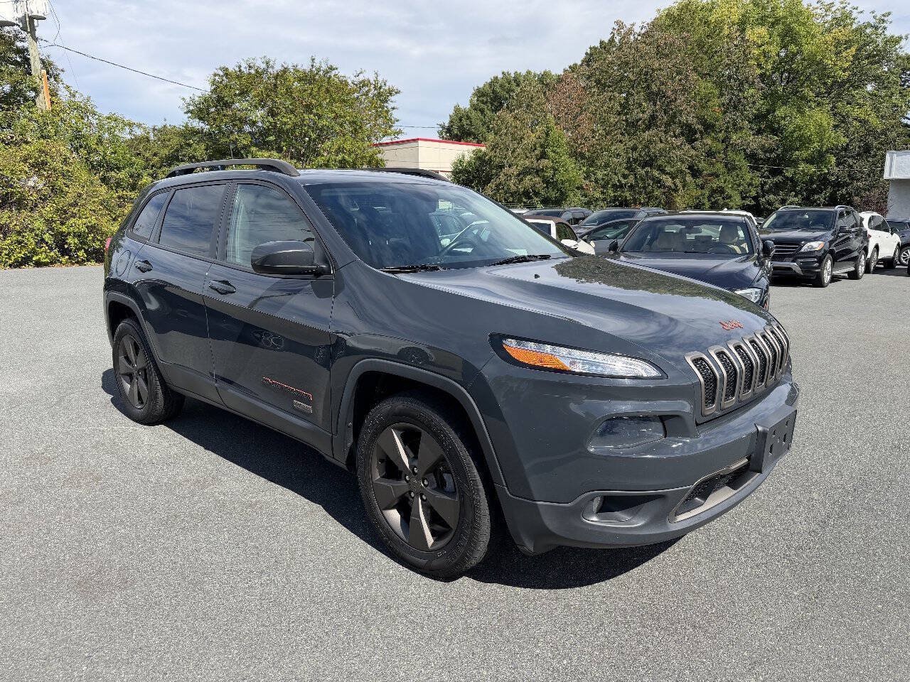 Used 2016 Jeep Cherokee 75th Anniversary AWD/4WD image 3