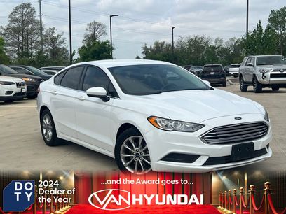Used 2017 Ford Fusion SE w/ Fusion SE Technology Package