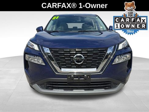 Used 2021 Nissan Rogue SV FWD image 2