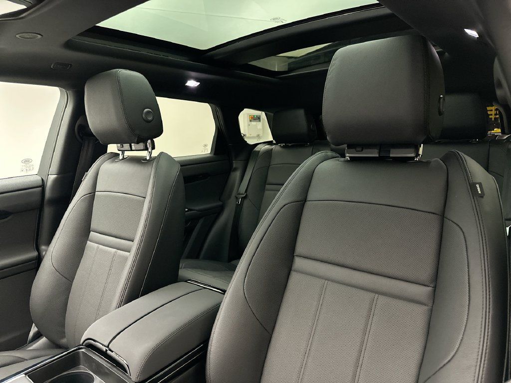Certified 2026 Land Rover Range Rover Evoque S AWD/4WD image 10