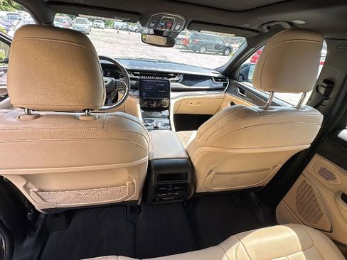 Used 2024 Jeep Grand Cherokee Limited 4xe image 18