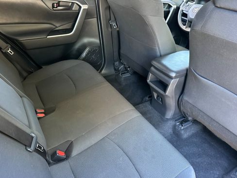 Used 2020 Toyota RAV4 LE w/ All Weather Liner Package FWD image 33