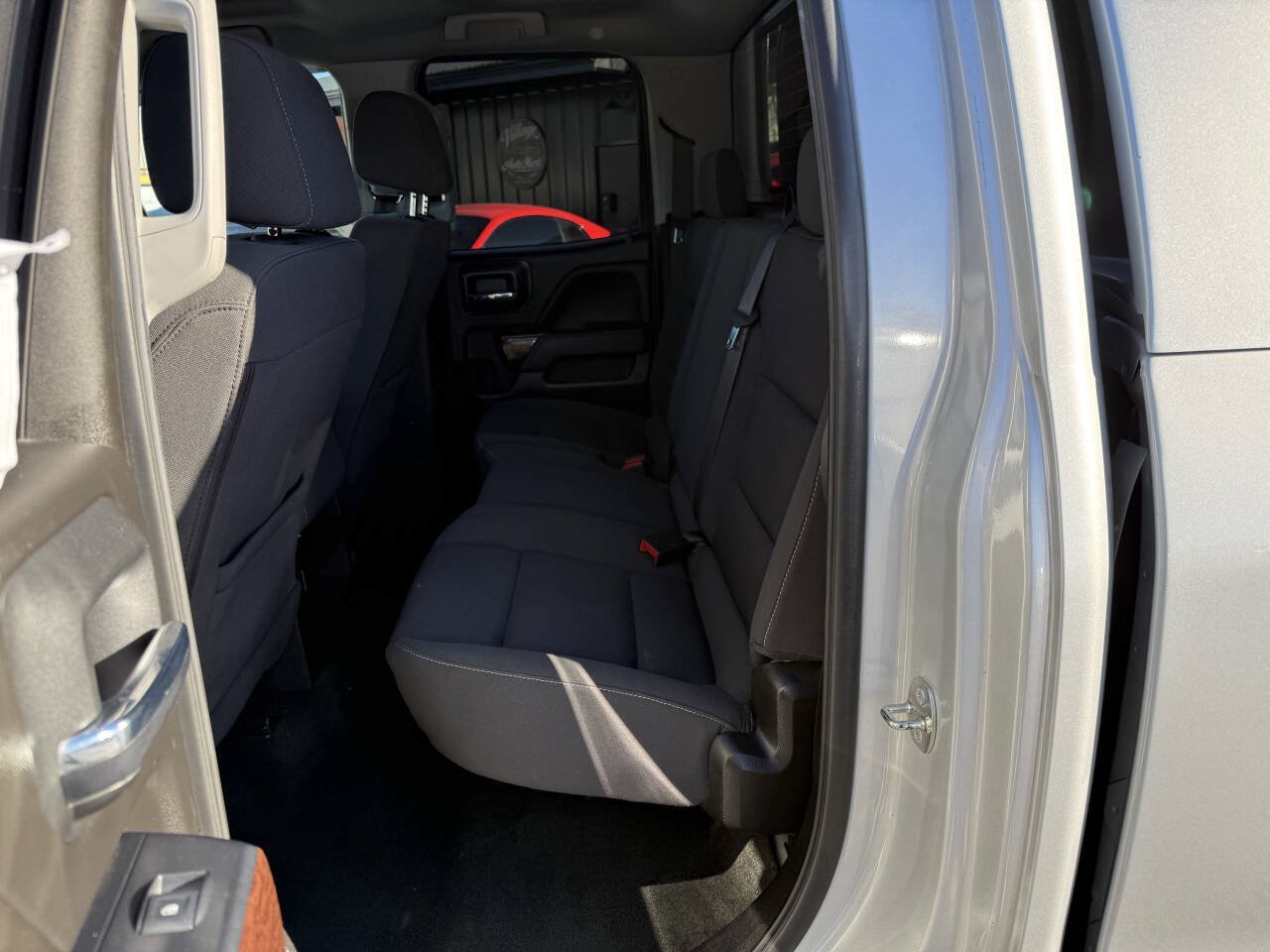 Used 2018 GMC Sierra 1500 SLE w/ SLE Value Package AWD/4WD image 17