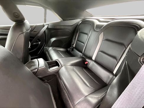 Used 2019 Chevrolet Camaro SS RWD image 18