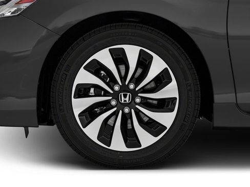 Used 2017 Honda Accord Touring image 11