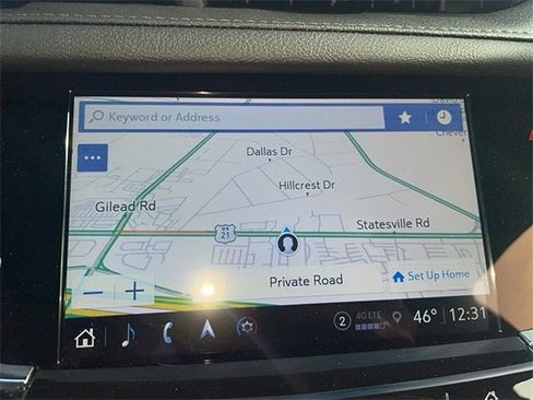 Used 2025 Cadillac XT6 Sport w/ Technology Package image 17