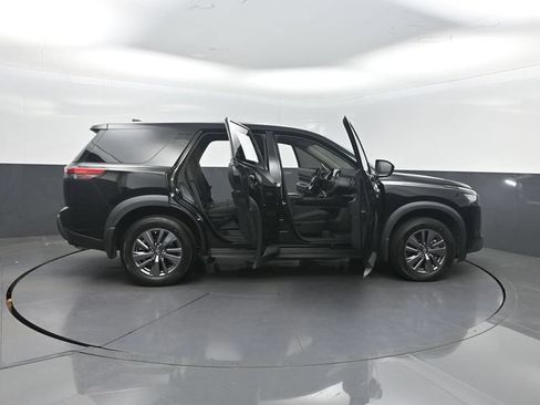 Used 2023 Nissan Pathfinder S FWD image 38