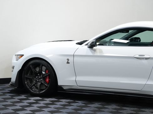 Used 2020 Ford Mustang Shelby GT500 w/ Carbon Fiber Track Pack RWD image 19