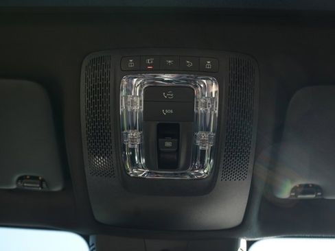 Certified 2026 Mercedes-Benz GLB 250 4MATIC image 31