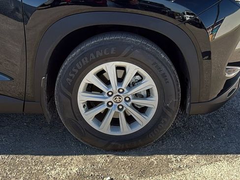 Used 2024 Toyota Grand Highlander XLE image 31