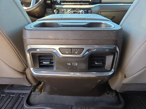 Used 2024 GMC Sierra 1500 SLT w/ SLT Premium Plus Package AWD/4WD image 12