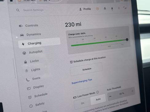 Used 2022 Tesla Model Y Performance image 3