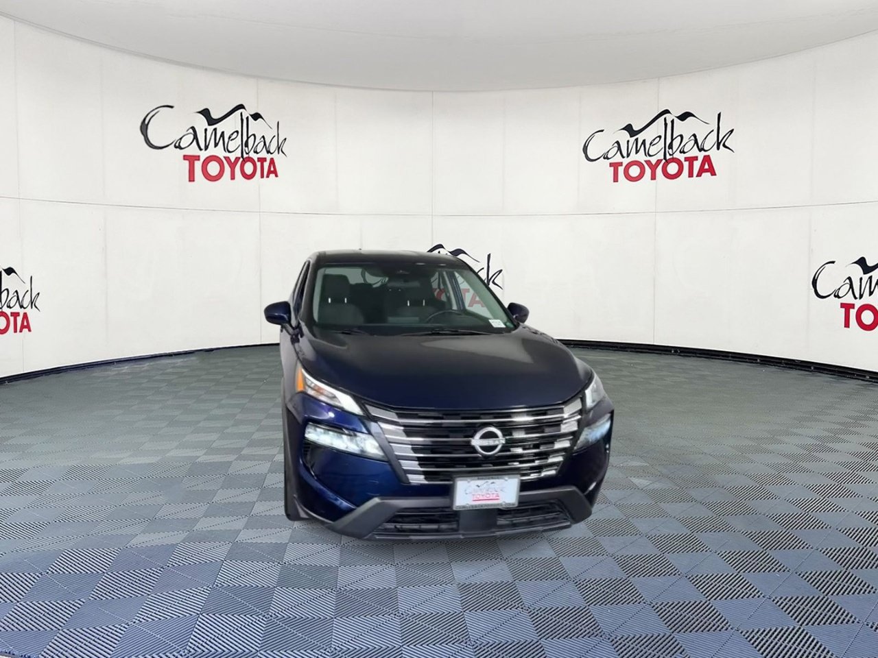Used 2025 Nissan Rogue SV FWD image 6