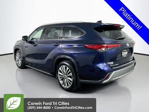 Used 2021 Toyota Highlander Platinum AWD/4WD image 11