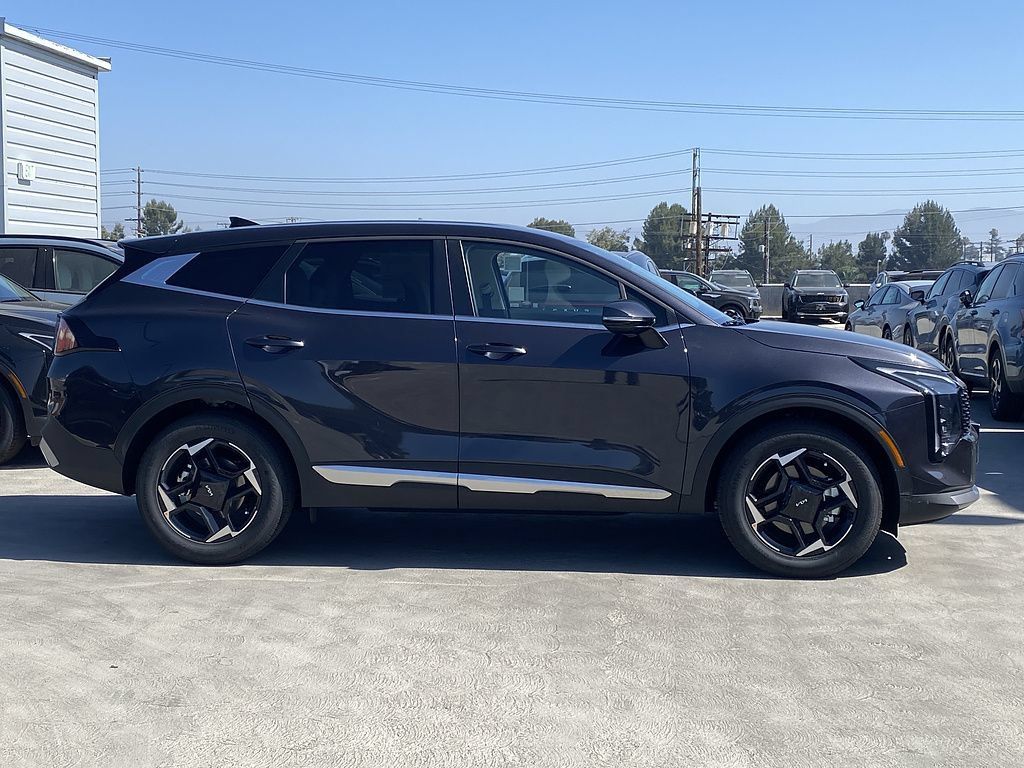 New 2026 Kia Sportage EX FWD image 2