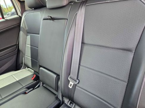 Used 2021 Volkswagen Tiguan S FWD image 12