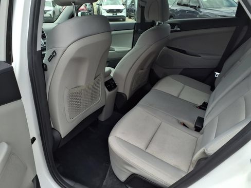 Used 2017 Hyundai Tucson Sport FWD image 17
