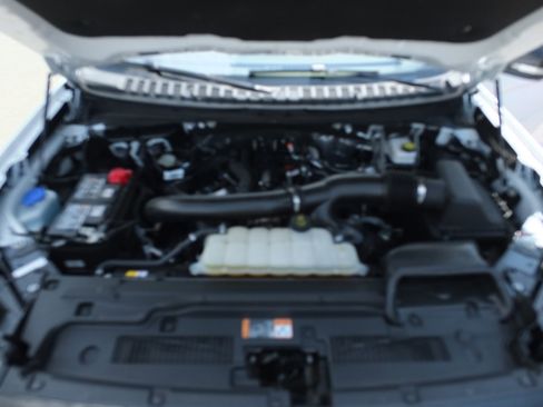 Used 2025 Ford Expedition Platinum AWD/4WD image 12