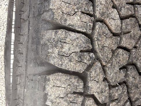 Used 2017 Ford F150 XL w/ Equipment Group 101A Mid image 11