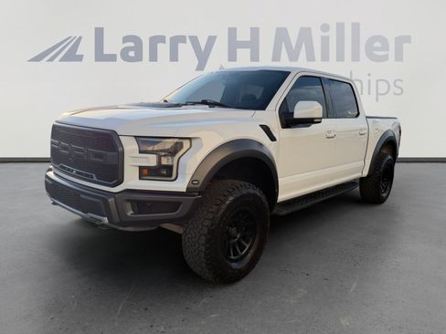Used 2019 Ford F150 Raptor w/ Equipment Group 802A Luxury AWD/4WD image 1