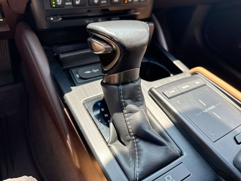 Used 2019 Lexus ES 350 w/ Accessory Package 2 FWD image 18