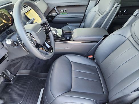 New 2026 Land Rover Range Rover Sport Dynamic SE image 13