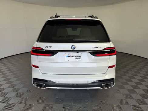 Used 2024 BMW X7 xDrive40i w/ Executive Package AWD/4WD image 9