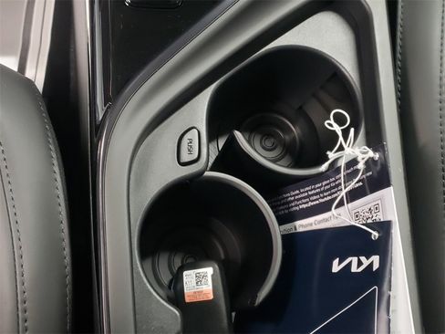 Used 2023 Kia Niro EX Touring image 13