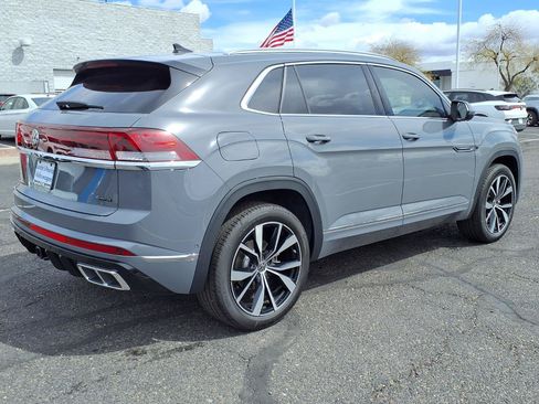 New 2026 Volkswagen Atlas Cross Sport SEL Premium R-Line AWD/4WD image 4