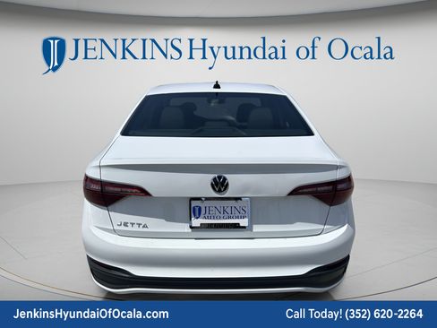 Used 2024 Volkswagen Jetta Sport FWD image 6