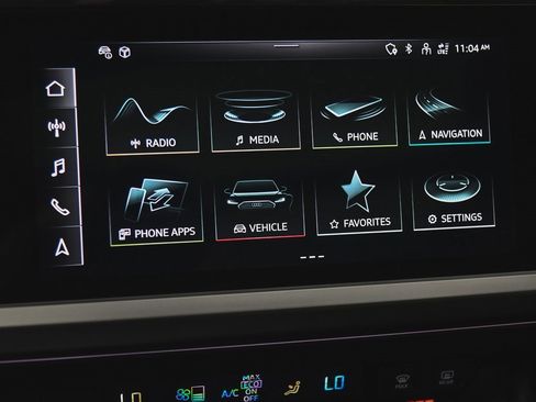 Used 2022 Audi Q4 e-tron Premium Plus w/ Premium Plus image 18