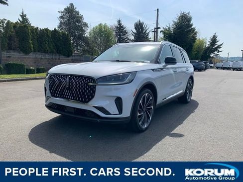 New 2025 Lincoln Aviator Reserve w/ Equipment Group 201A image 1