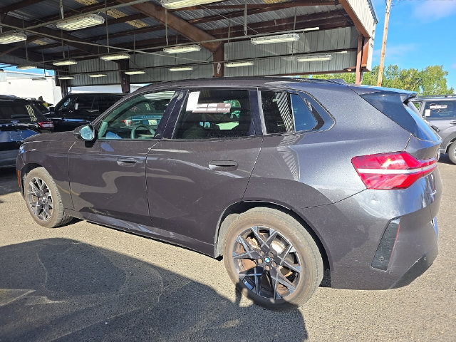 Used 2026 BMW X3 xDrive30i w/ Premium Package AWD/4WD image 4