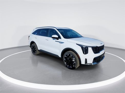 New 2026 Kia Sorento S image 2