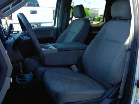 Used 2016 Ford F150 XLT AWD/4WD image 17