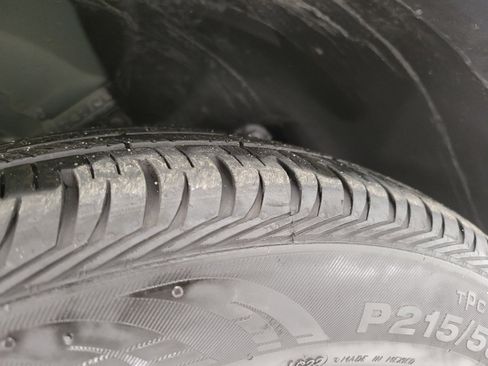 Used 2022 Buick Encore Preferred w/ Safety Package II image 5