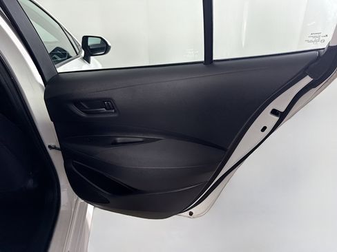 Used 2022 Toyota Corolla LE FWD image 27