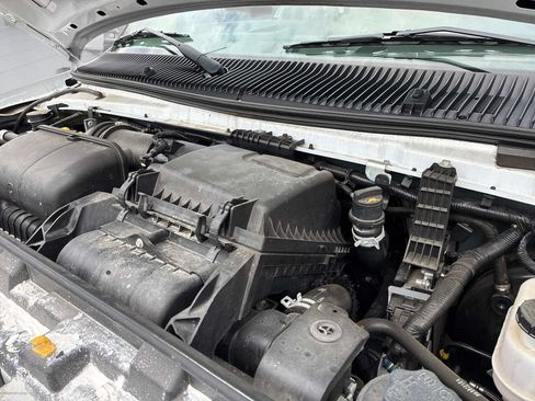 Used 2023 Ford E-350 and Econoline 350 Super Duty w/ Power Windows & Locks Group RWD image 15