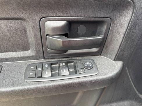 Used 2016 RAM 1500 Express image 12