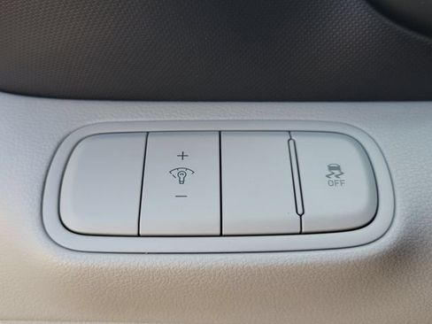 New 2026 Hyundai Venue SEL FWD image 20