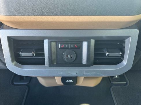 Used 2025 Ford F350 Lariat AWD/4WD image 31