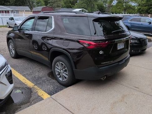 Used 2022 Chevrolet Traverse LT AWD/4WD image 6