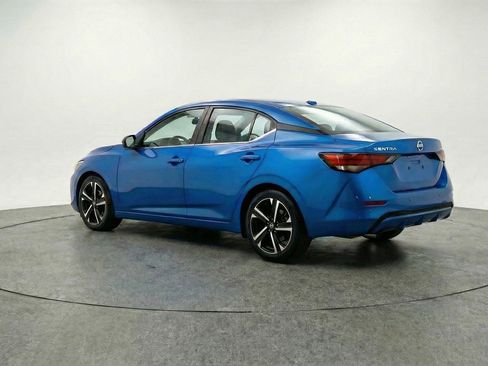 Used 2025 Nissan Sentra SV FWD image 6