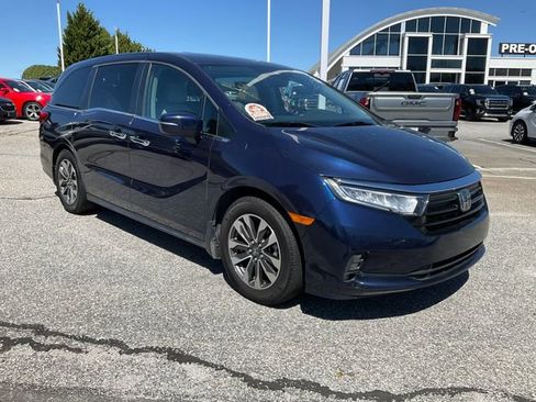Used 2023 Honda Odyssey EX-L image 3