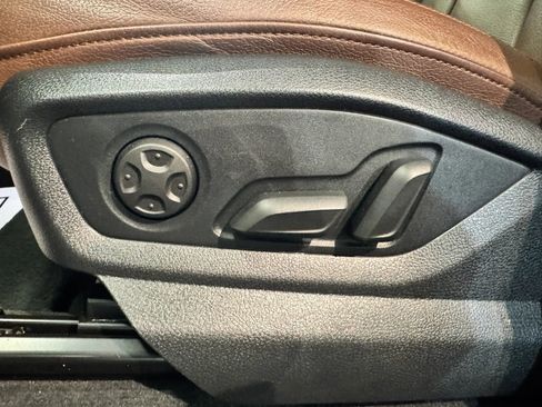 Used 2019 Audi Q7 3.0T Premium Plus image 11